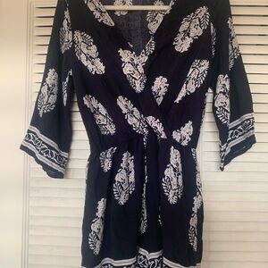 Fashion Nova Navy and White Printed Wrap Romper Size L